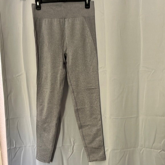 Gymshark Gray Leggings Athletic Fit - Picture 5 of 6